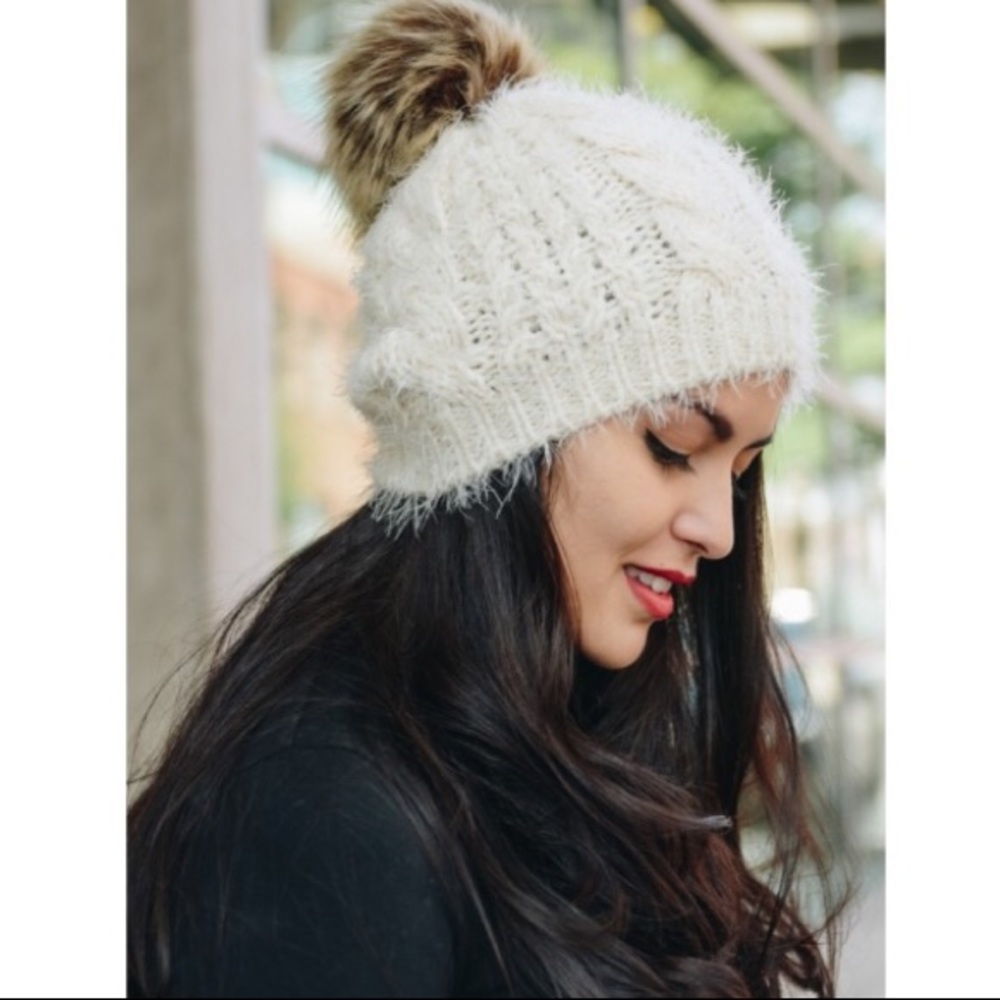 Ultra Soft Ivory Pom Pom Beanie